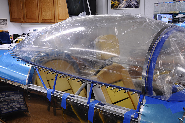 2009.03.14_-_RV-8_-_Canopy_Installation_Part_Duex_(13).jpg