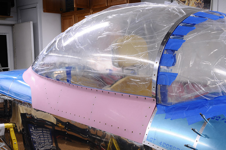 2009.03.14_-_RV-8_-_Canopy_Installation_Part_Duex_(22).jpg