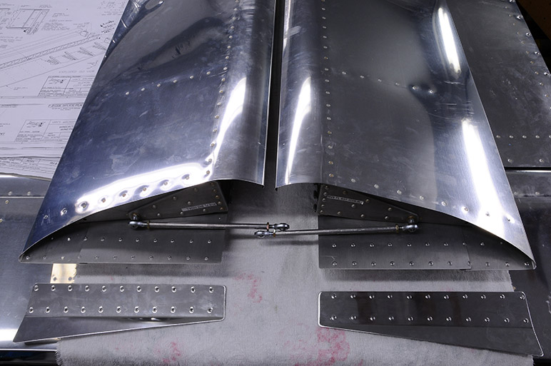 2009.07.21_-_RV-8_-_Underside_Flap_Gap_Seals_(2).jpg