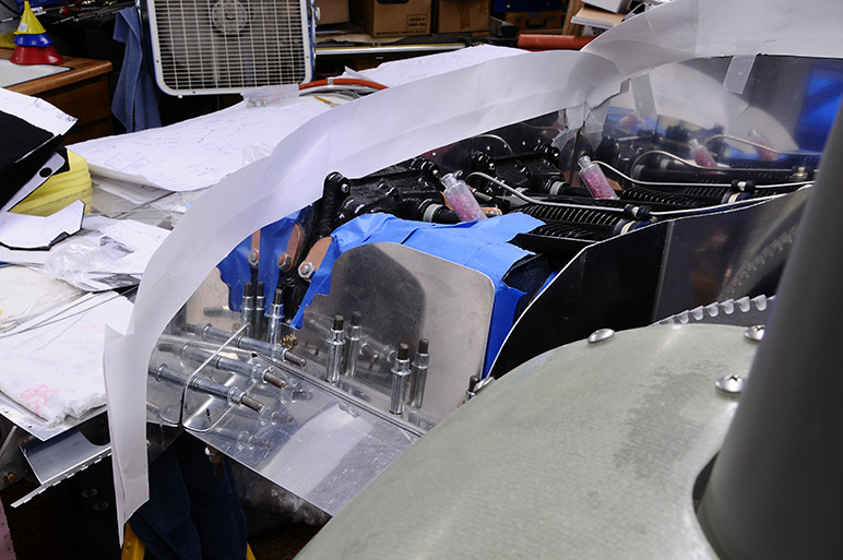 2009.10.17_-_RV-8_-_Fabricating_Rubber_Gaskets_For_Engine_Baffling_(5).jpg