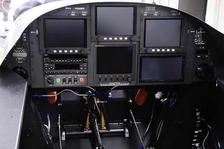 2009.12.26_-_RV-8_-_Main_Instrument_Panel_Reassembly_Complete_(7).jpg