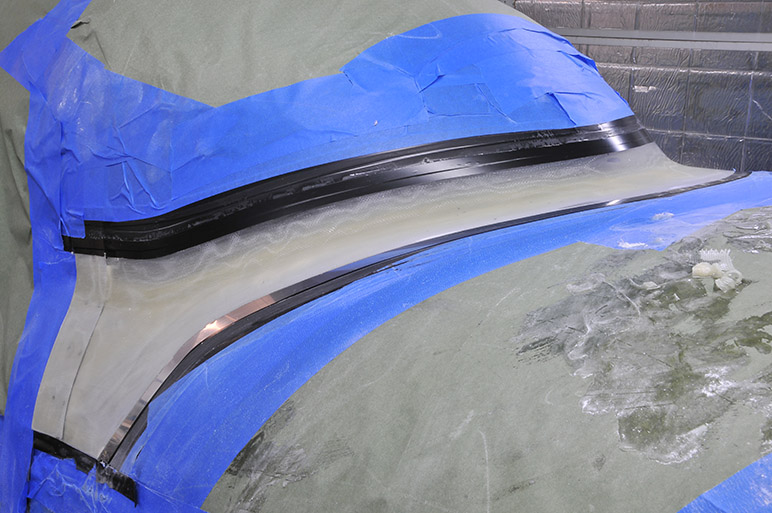 2010.02.08_-_RV-8_-_Windscreen_Fiberglass_Bezel_Fabrication_(17).jpg