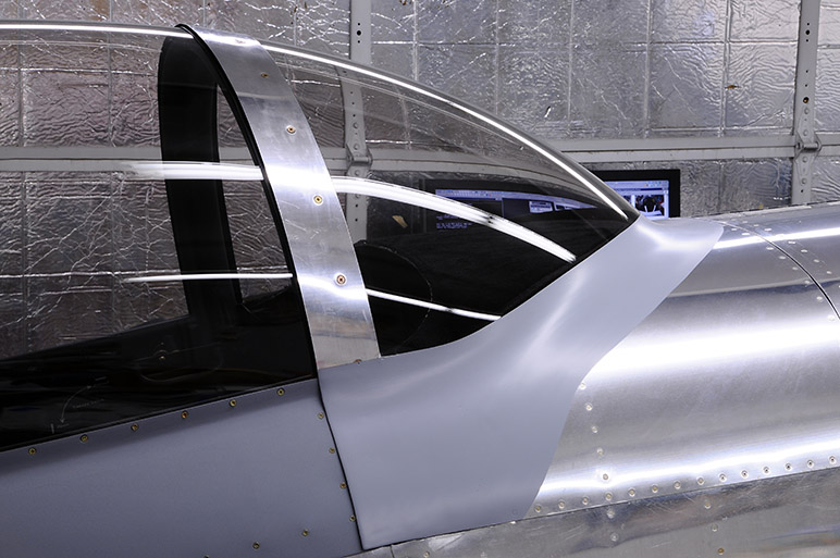 2010.02.08_-_RV-8_-_Windscreen_Fiberglass_Bezel_Fabrication_(28).jpg