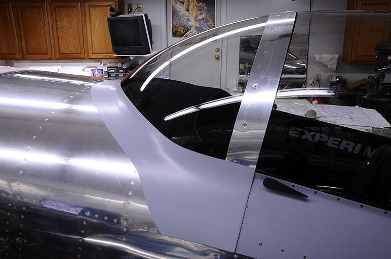 2010.02.08_-_RV-8_-_Windscreen_Fiberglass_Bezel_Fabrication_(29).jpg