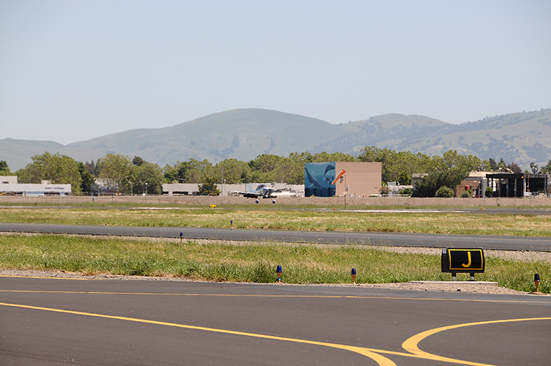 2010.05.02_-_RV-8_-_N998RV_Test_Flight_(8).jpg