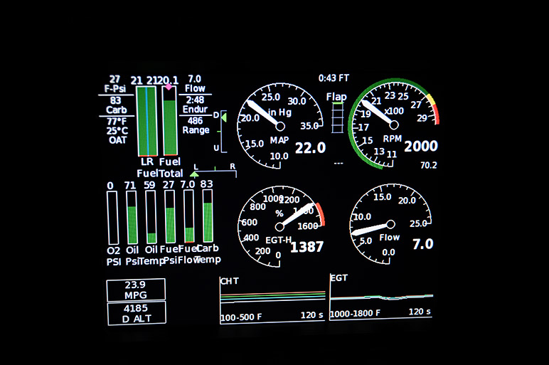 2010.08.20_-_RV-8_-_Performace_Testing_(9)_-_2000_RPM_-_22.0_MP_-_7.0_GPH_-_77_F_-_2350_FT_-_176_MPH_True_-_166_MPH_Indicated_-_173_MPH_GPS.jpg