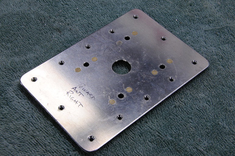 2012.08.05_-_RV-8_-_Rebuild_-_COM_And_FM_Antenna_Mounts_(11).jpg