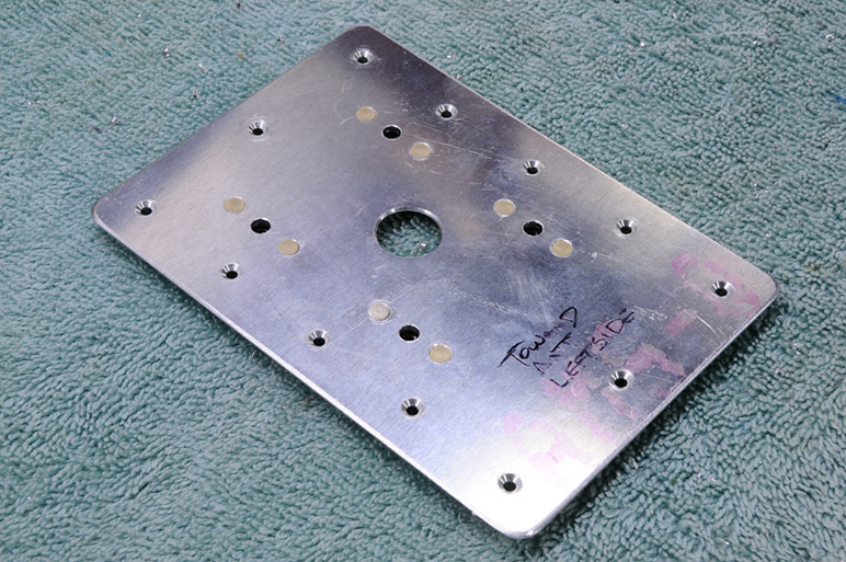 2012.08.05_-_RV-8_-_Rebuild_-_COM_And_FM_Antenna_Mounts_(5).jpg