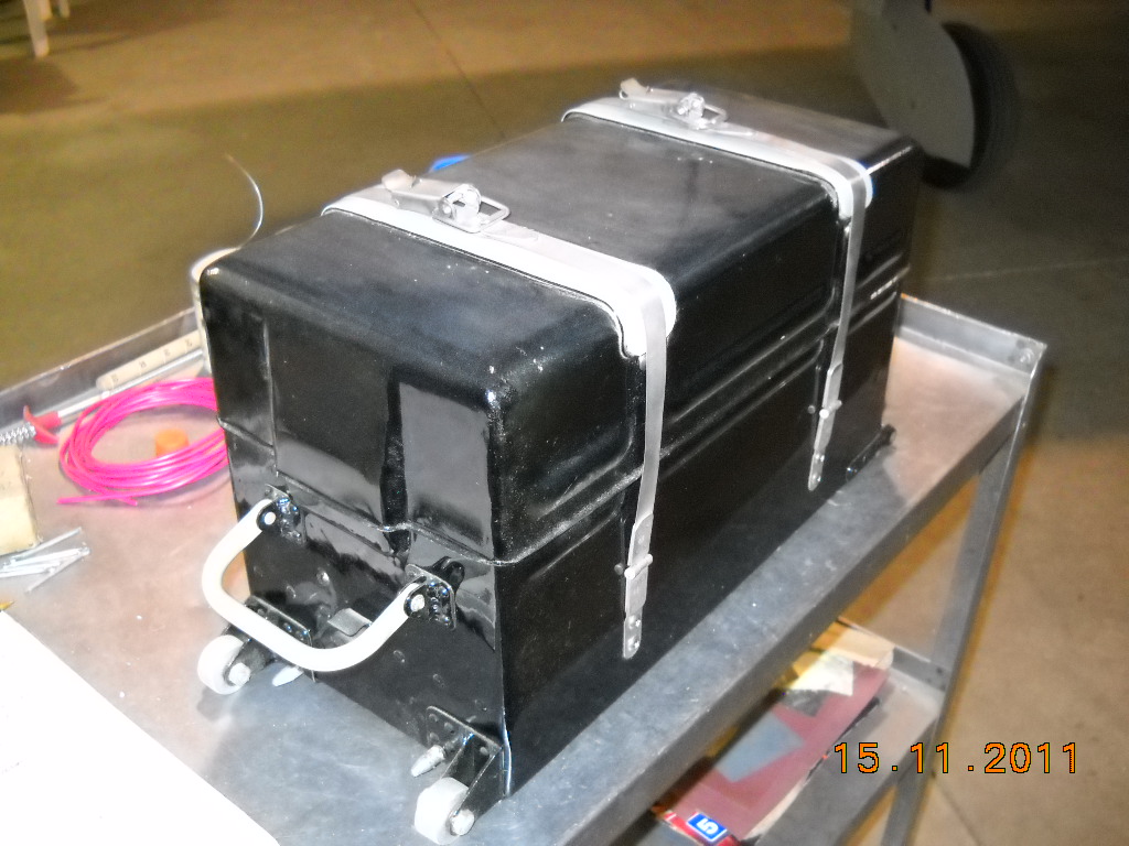 CJ6_Battery_Box_010.jpg