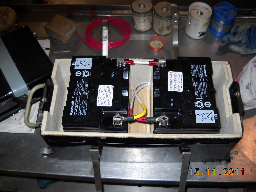 CJ6_Battery_Box_011.jpg