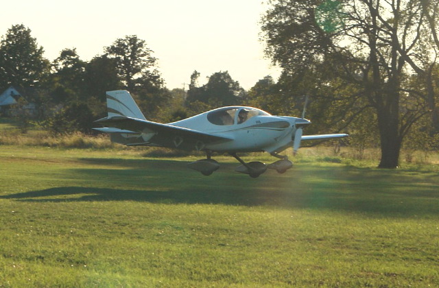 N128LJ_Landing.jpg