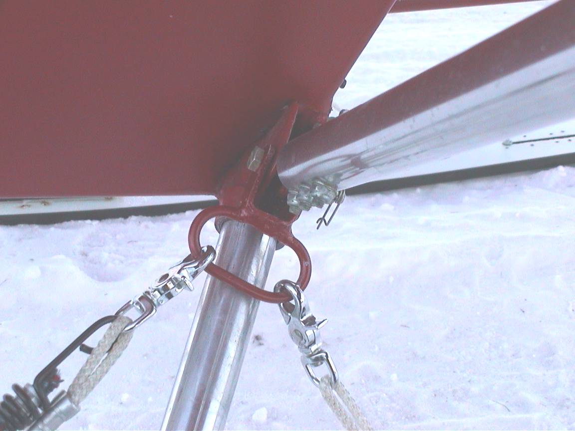 New_ski_cable_anchor_on_Firestar_from_and_front_above.jpg