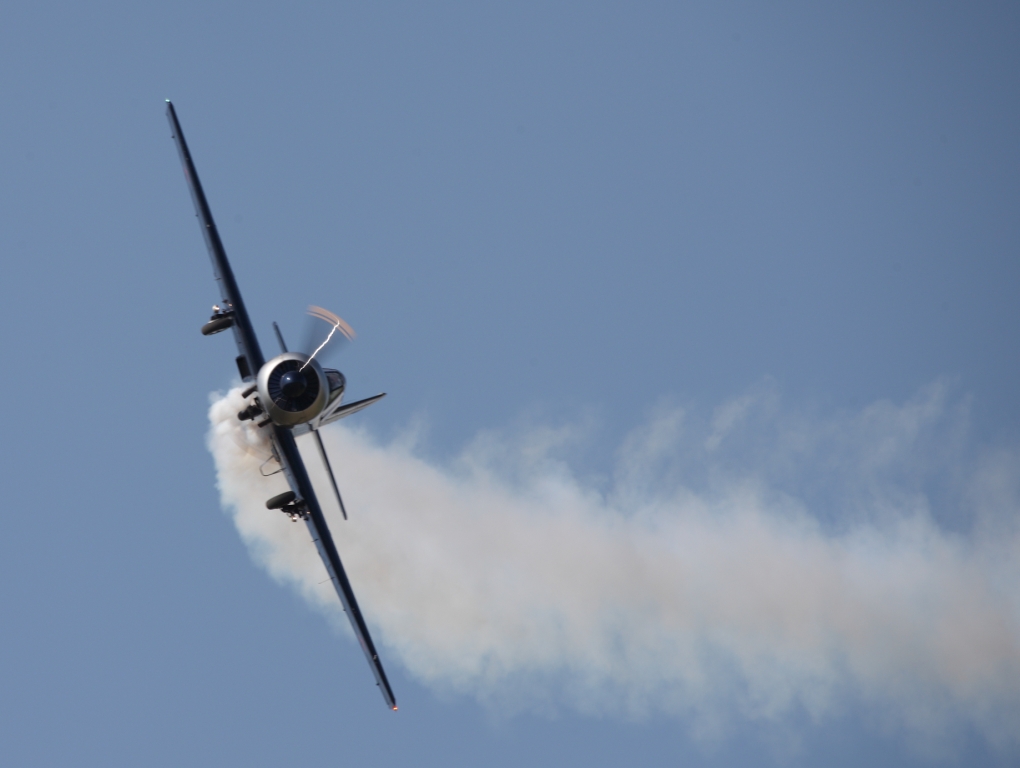 Airshow - Yak-52 Aerobatic Display - Etienne Verhellen (20).jpg