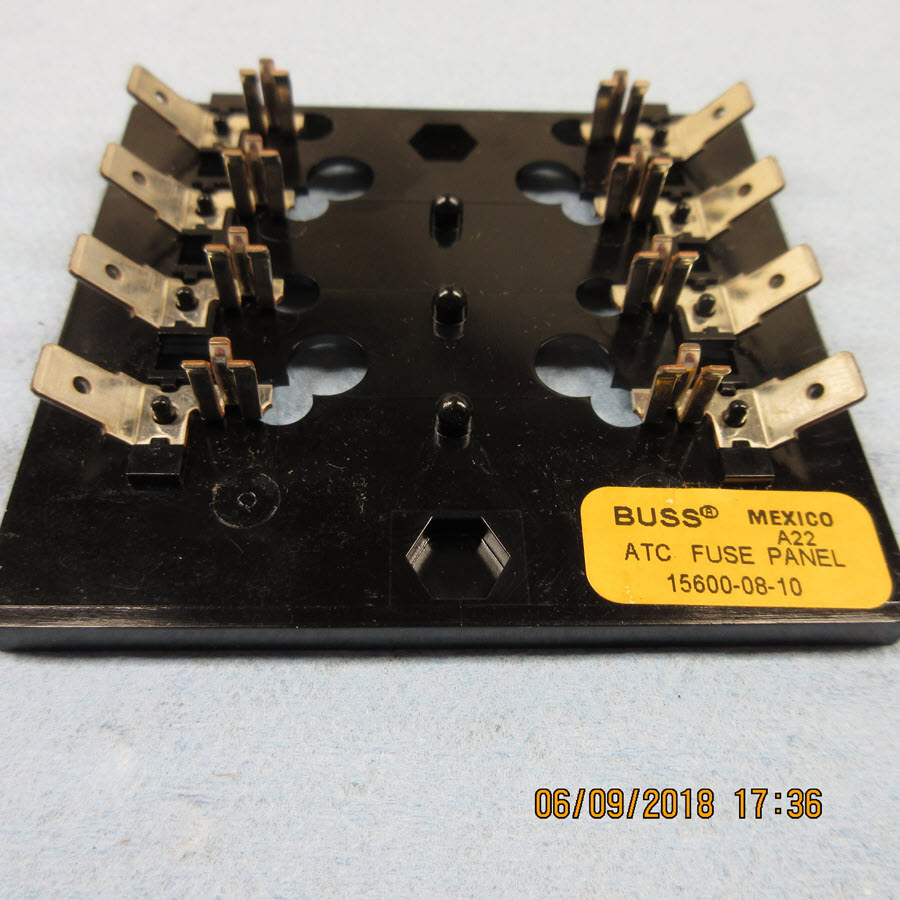 Bussmann 15600 fuse block add a 2nd stud photo 1 of 3.JPG