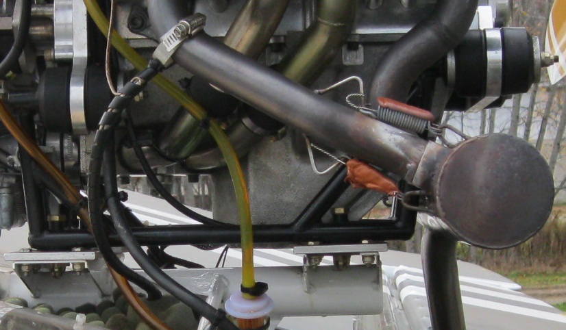 Chris Ambrose's engine mount.jpg