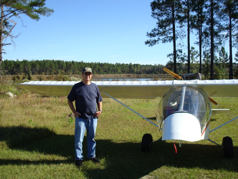 Cristal's Dad, Don, and her Kolb flew into Echols strip in Patterson.jpg