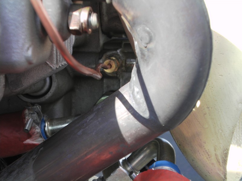 oil test fitting in oil pressure port 1 .jpg