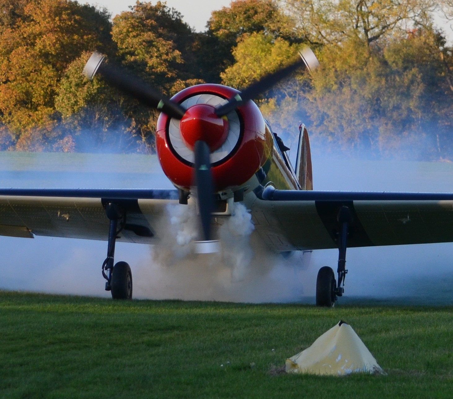 Yak-50 SP-YEH Etienne Verhellen  Як-50 - EBCF - 14oct17 - Julien Devester (14).JPG