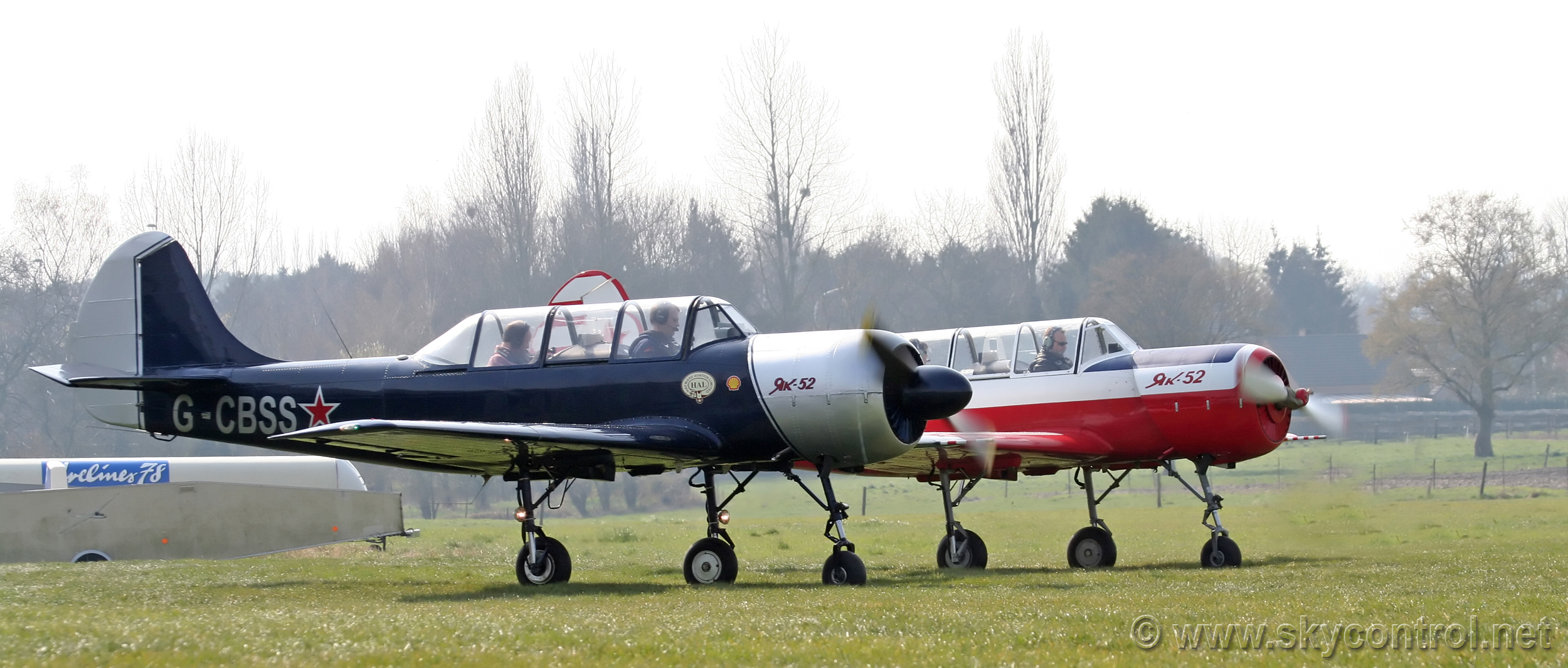 Yak-52 Etienne Verhellen Belgium 106.jpg